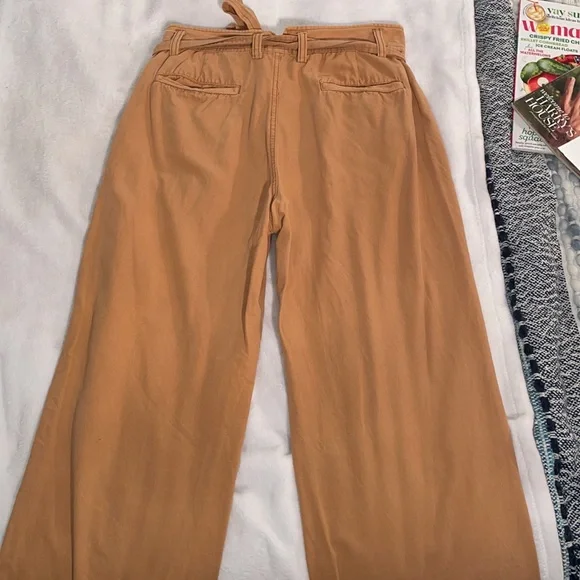 BDG Cropped Wide-Leg Belted Pants- size 6 - Picture 5 of 6